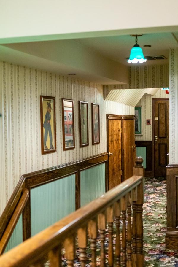 Saddleback Inn At Lake Arrowhead Esterno foto