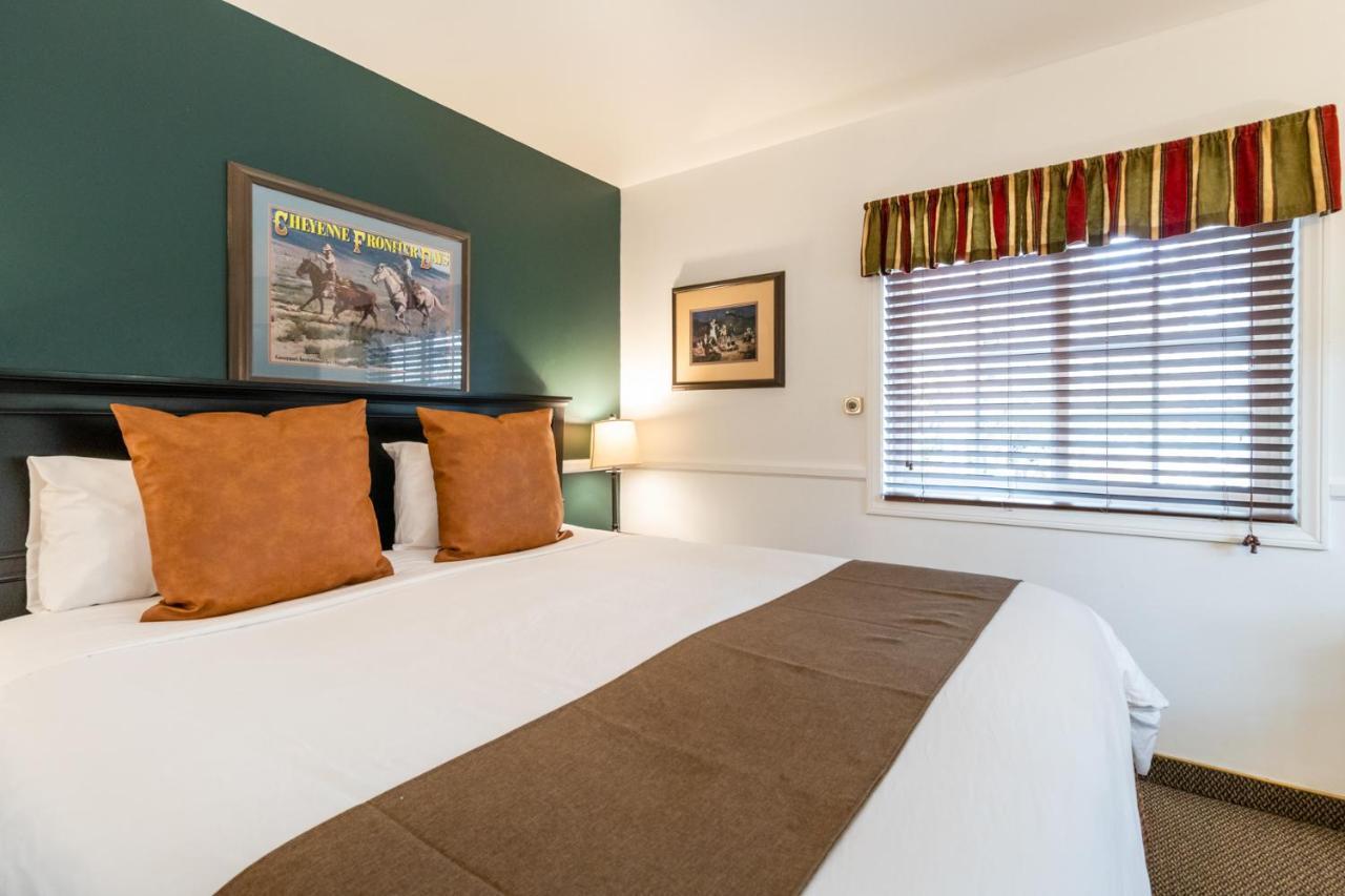 Saddleback Inn At Lake Arrowhead Esterno foto