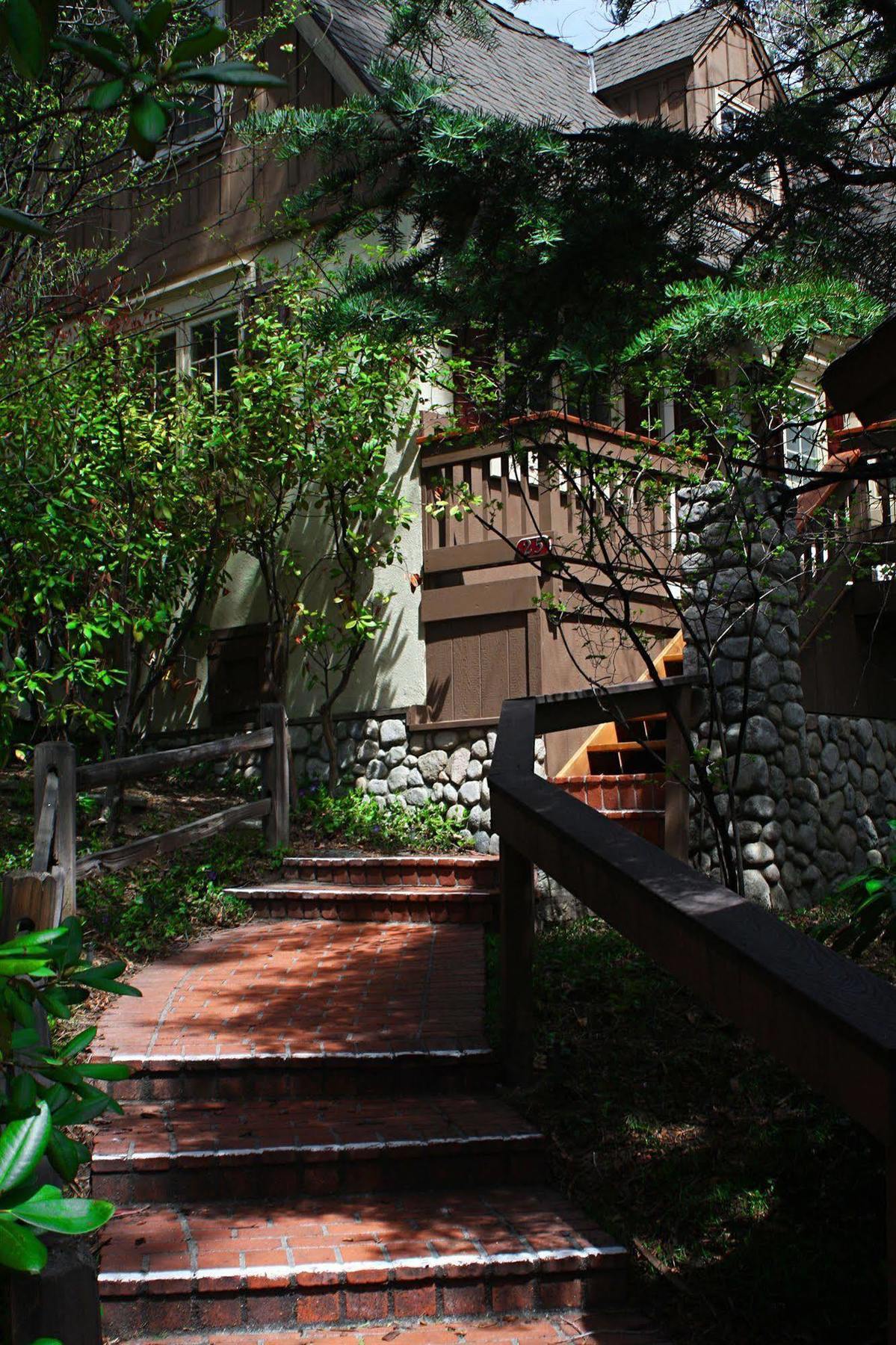 Saddleback Inn At Lake Arrowhead Esterno foto